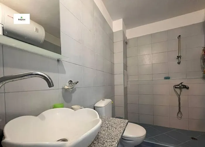 двустаен с морска панорама в Blue Bay Palace