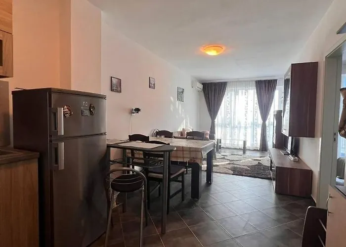 двустаен с морска панорама в Blue Bay Palace