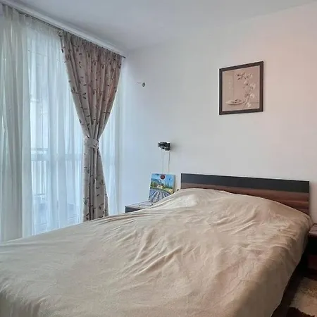 двустаен с морска панорама в Blue Bay Palace Apartament Gmina Pomorie